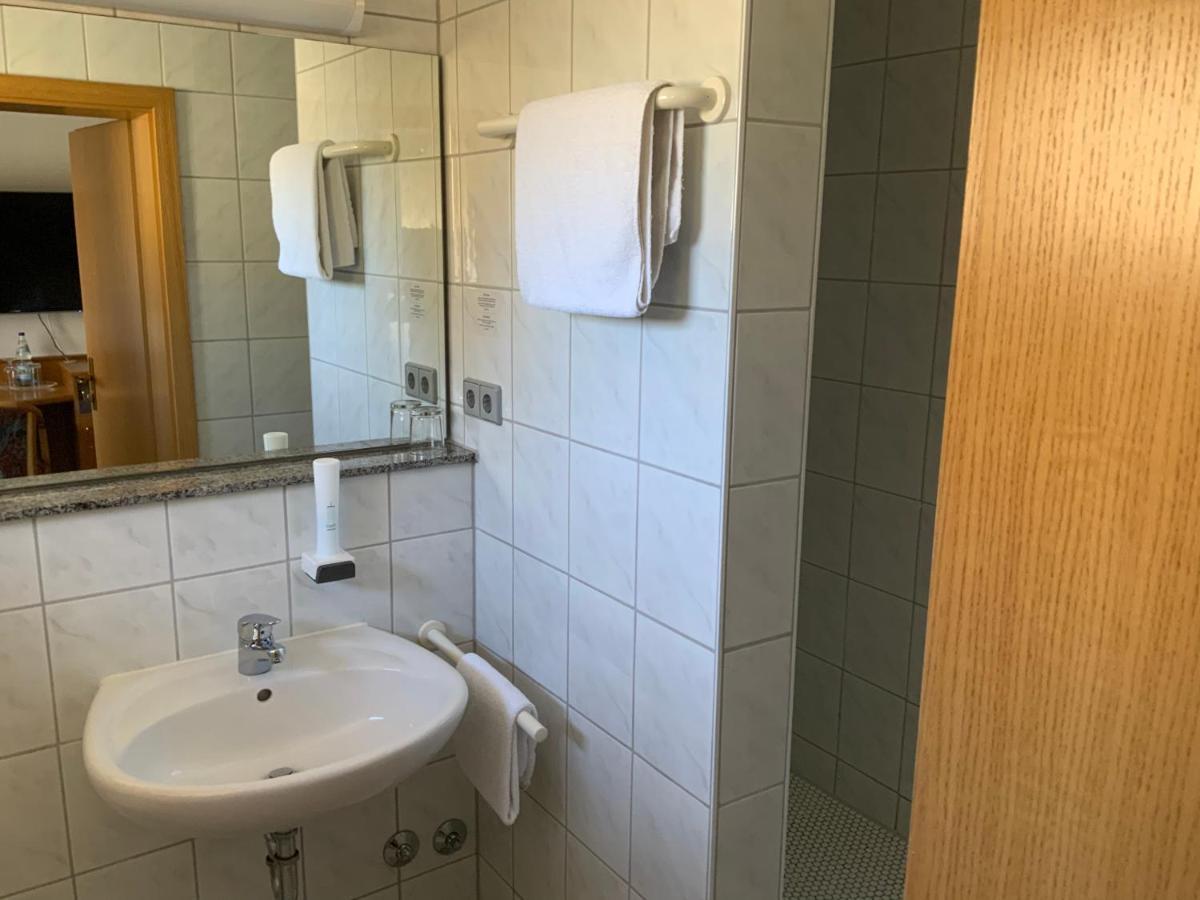 Gasthaus Sonne Hohenstadt  エクステリア 写真